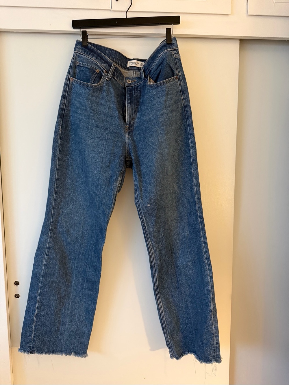 Abercrombie & Fitch High-Rise Straight-Leg Medium Blue Denim Jeans